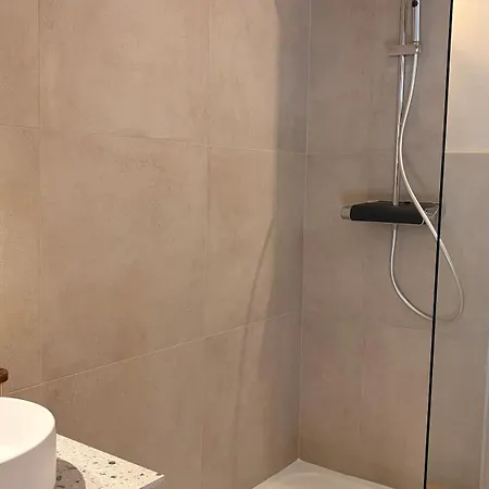 Maison Entiere Avec 2 , Jardin Et Parking * Saint-Bonnet-les-Oules