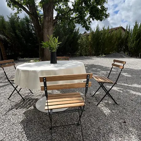 Appartamento Maison Entière Avec 2 , Jardin Et Parking Saint-Bonnet-les-Oules